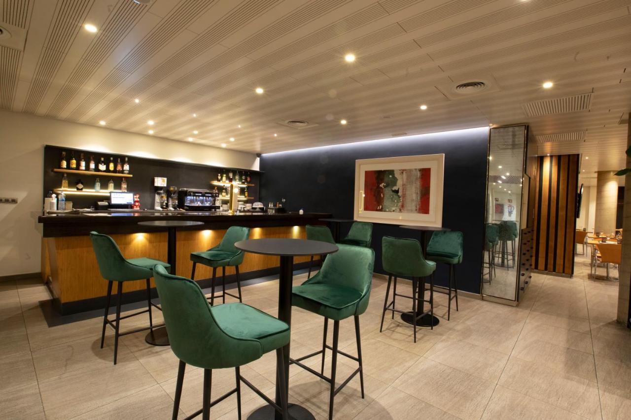 Hotel Hc*** Mollet Barcelona Mollet del Valles Bagian luar foto